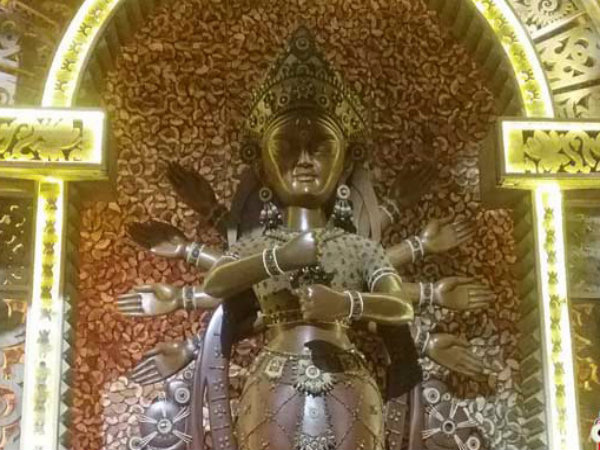 মনের ফ্রেমের ‘চৌখুপি’তে অধিষ্ঠিত শিবমন্দিরের দেবী দুর্গা মনের ফ্রেমের ‘চৌখুপি’তে অধিষ্ঠিত শিবমন্দিরের দেবী দুর্গা