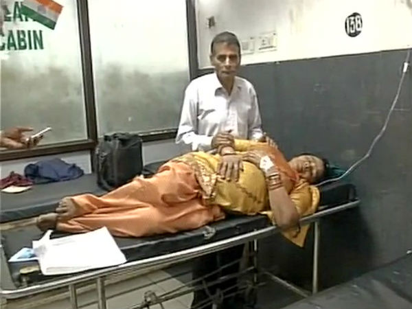 পাক গুলিতে আহত দুই নাগরিক