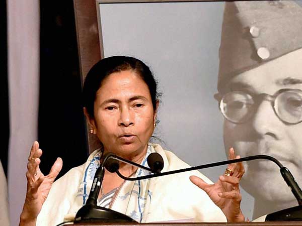 নোট বাতিলের আন্দোলন কোন পথে, কোর কমিটির বৈঠক ডাকলেন মমতা নোট বাতিলের আন্দোলন কোন পথে, কোর কমিটির বৈঠক ডাকলেন মমতা