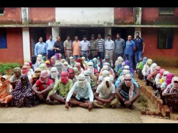 নোট বাতিলে ধাক্কায় একলাফে ৪৬৯ জন মাওবাদীর আত্মসমর্পণ পুলিশের কাছে নোট বাতিলে ধাক্কায় একলাফে ৪৬৯ জন মাওবাদীর আত্মসমর্পণ পুলিশের কাছে