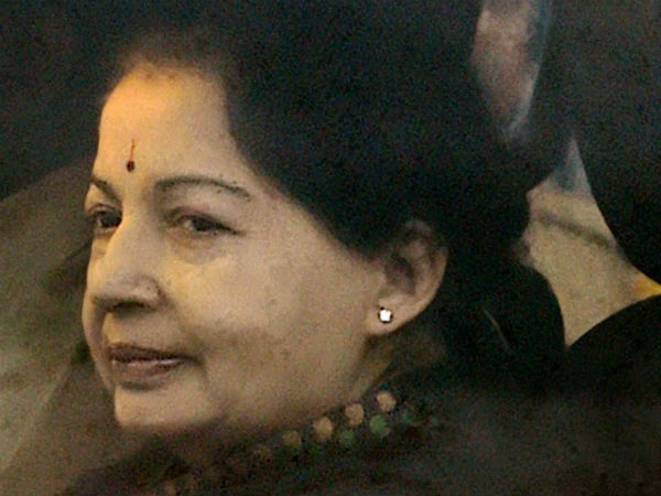 রাজাজি হলে শায়িত জয়া