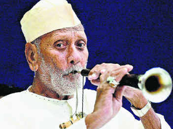 চুরি গেল উস্তাদ বিসমিল্লা খানের ৫টি রূপোর সানাই, দায়ের এফআইআর চুরি গেল উস্তাদ বিসমিল্লা খানের ৫টি রূপোর সানাই, দায়ের এফআইআর