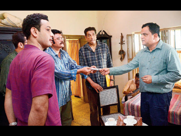 ডবল ফেলুদা সিনেমা রিভিউ : এ ফেলুদা তো 'সিনিয়র সিটিজেন', তবু হজম করতে কষ্ট হল না ডবল ফেলুদা সিনেমা রিভিউ : এ ফেলুদা তো 'সিনিয়র সিটিজেন', তবু হজম করতে কষ্ট হল না