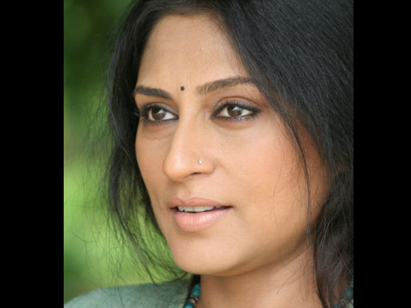 শ্বাসকষ্টজনিত সমস্যা নিয়ে হাসপাতালে ভর্তি রূপা গঙ্গোপাধ্যায়, ডানচোখে দেখতে পাচ্ছেন না শ্বাসকষ্টজনিত সমস্যা নিয়ে হাসপাতালে ভর্তি রূপা গঙ্গোপাধ্যায়, ডানচোখে দেখতে পাচ্ছেন না
