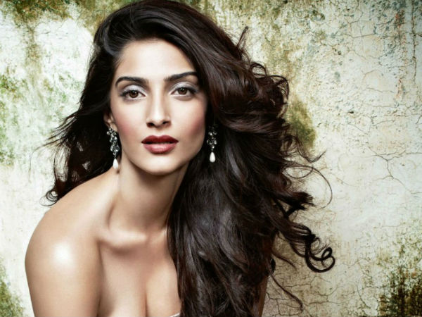 ছোটবেলায় যৌন হেনস্থার শিকার হয়েছি : সোনম কাপুর ছোটবেলায় যৌন হেনস্থার শিকার হয়েছি : সোনম কাপুর
