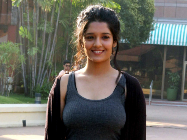 সেরা অভিনেত্রী (নবাগতা)