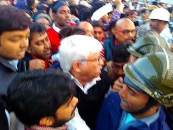সময় এসেছে নতুন প্রজন্মের হাতে ব্যাটন দেওয়ার