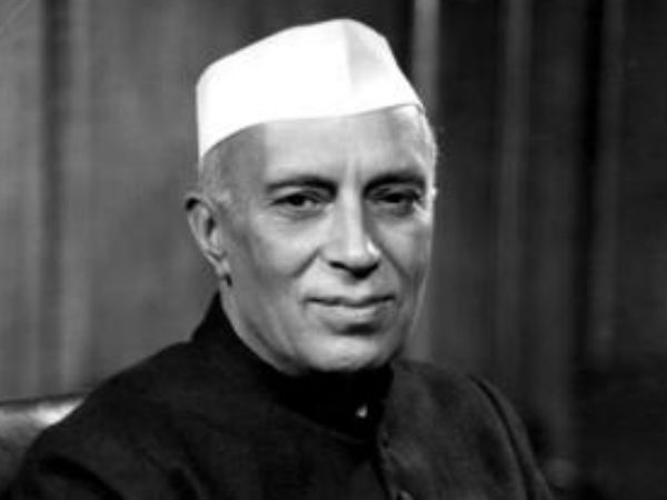 জওহরলাল নেহরুর বাজেট পেশ