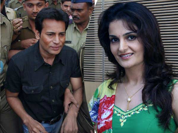 মনিকা বেদী