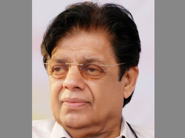 হৃদরোগে আক্রান্ত হয়ে প্রয়াত প্রাক্তন কেন্দ্রীয় মন্ত্রী ই আহমেদ হৃদরোগে আক্রান্ত হয়ে প্রয়াত প্রাক্তন কেন্দ্রীয় মন্ত্রী ই আহমেদ