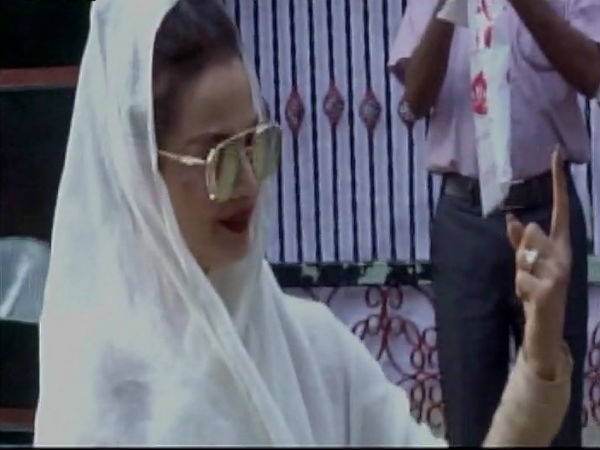 রেখা
