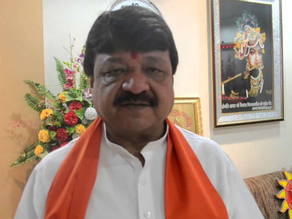 অনুপ্রবেশ বিতর্ক