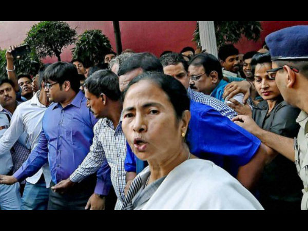 পোলান্ডের ডাকে সাড়া, বিনিয়োগ টানতে ইউরোপিয়ান ইকোনমিক কংগ্রেসে যোগ দেবেন মমতা পোলান্ডের ডাকে সাড়া, বিনিয়োগ টানতে ইউরোপিয়ান ইকোনমিক কংগ্রেসে যোগ দেবেন মমতা