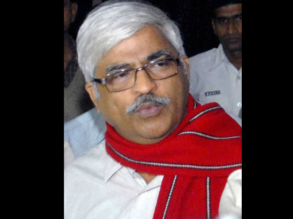 সুজনের আক্রমণ