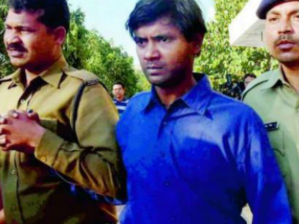 জনসেবা করতে চায় উদয়ন, আকাঙ্ক্ষার নামে ট্রাস্ট গঠনের আর্জি! জনসেবা করতে চায় উদয়ন, আকাঙ্ক্ষার নামে ট্রাস্ট গঠনের আর্জি!