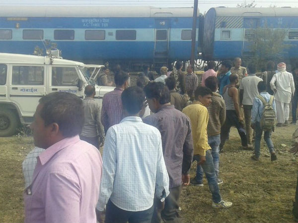 ভোপালে ট্রেনে বিস্ফোরণ, বাগদাদীর তরফে একটি ভোপালে ট্রেনে বিস্ফোরণ, বাগদাদীর তরফে একটি