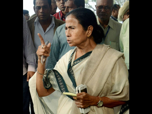১৬০০ কোটি বকেয়া মেটায়নি কেন্দ্র, রেশনে বঞ্চনার অভিযোগ মমতার ১৬০০ কোটি বকেয়া মেটায়নি কেন্দ্র, রেশনে বঞ্চনার অভিযোগ মমতার