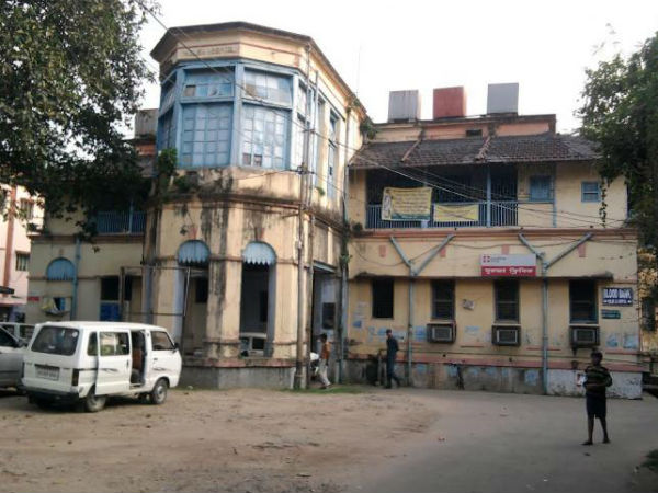 শ্রীরামপুর ওয়ালশ হাসপাতালে আগুন , ক্ষয়ক্ষতির খবর নেই শ্রীরামপুর ওয়ালশ হাসপাতালে আগুন , ক্ষয়ক্ষতির খবর নেই