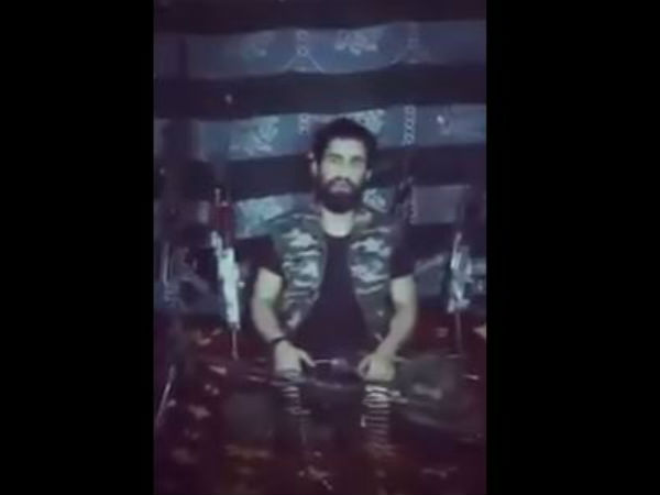 কাশ্মীরে সেনার ওপর পাথর ছোঁড়ো ধর্মের নামে, ভিডিওতে নির্দেশ জঙ্গির কাশ্মীরে সেনার ওপর পাথর ছোঁড়ো ধর্মের নামে, ভিডিওতে নির্দেশ জঙ্গির