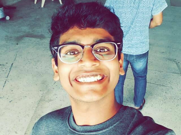 ফেসবুক লাইভ ভিডিও করে ১৯ তলা থেকে ঝাঁপ দিয়ে আত্মহত্যা ফেসবুক লাইভ ভিডিও করে ১৯ তলা থেকে ঝাঁপ দিয়ে আত্মহত্যা