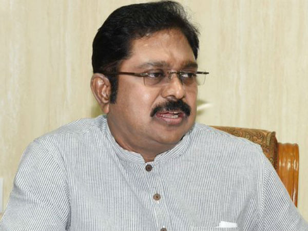 এআইএডিএমকে নেতা টিটিভি দিনাকরণ গ্রেফতার এআইএডিএমকে নেতা টিটিভি দিনাকরণ গ্রেফতার