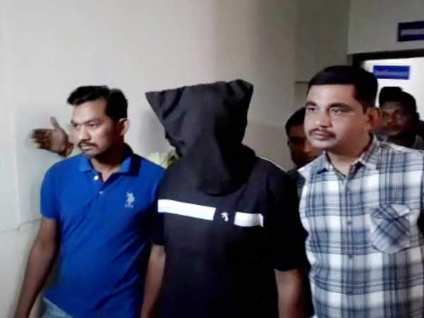 ভারতে প্রথম : আইএস জঙ্গিযোগে ২ জনকে ৭ বছরের সাজা দিল আদালত ভারতে প্রথম : আইএস জঙ্গিযোগে ২ জনকে ৭ বছরের সাজা দিল আদালত