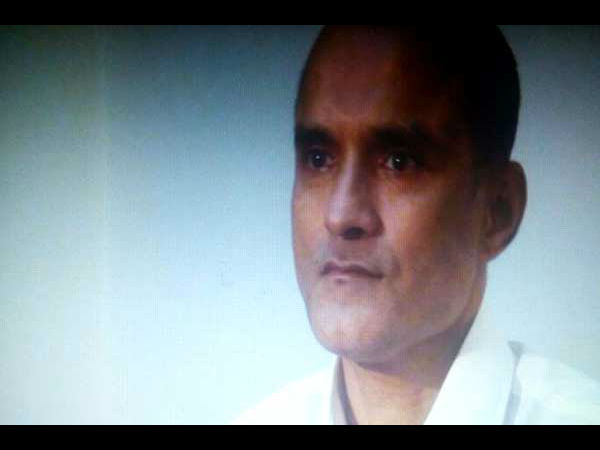 ভারতীয় চর সন্দেহে ধৃত কুলভূষণ যাদবকে ফাঁসির সাজা শোনাল পাকিস্তান ভারতীয় চর সন্দেহে ধৃত কুলভূষণ যাদবকে ফাঁসির সাজা শোনাল পাকিস্তান
