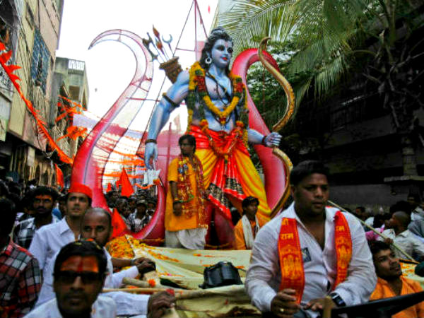 রামনবমী : বাংলার রাজনীতিও ভাসবে ধর্মীয় ভাবাবেগে? রামনবমী : বাংলার রাজনীতিও ভাসবে ধর্মীয় ভাবাবেগে?