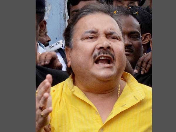 মূলস্রোতে ফিরেই হুঙ্কার ছেড়ে বিপদ বাড়াচ্ছেন না তো মদন? মূলস্রোতে ফিরেই হুঙ্কার ছেড়ে বিপদ বাড়াচ্ছেন না তো মদন?