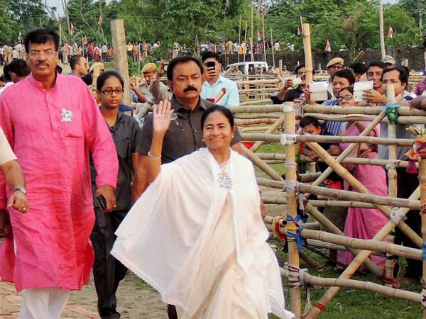 আজ মুখমন্ত্রীর হাত ধরে রাজ্যের মানচিত্রে নয়া জেলা ঝাড়গ্রাম আজ মুখমন্ত্রীর হাত ধরে রাজ্যের মানচিত্রে নয়া জেলা ঝাড়গ্রাম