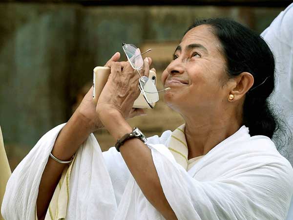 বর্ধমান ভেঙে দু’ভাগ, উন্নয়নে দরাজ হস্ত মমতা বর্ধমান ভেঙে দু’ভাগ, উন্নয়নে দরাজ হস্ত মমতা