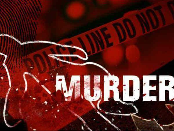 স্বামী-স্ত্রীর ঝামেলা মেটাতে গিয়ে বিজেপি কর্মীকে পিটিয়ে খুন! স্বামী-স্ত্রীর ঝামেলা মেটাতে গিয়ে বিজেপি কর্মীকে পিটিয়ে খুন!