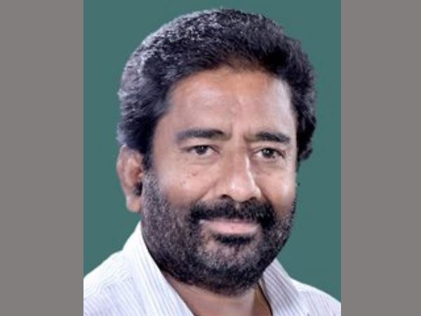 এবার অভদ্র আচরণের জন্য অভিযোগ দায়ের রবীন্দ্র গায়কোয়াড়ের নামে এবার অভদ্র আচরণের জন্য অভিযোগ দায়ের রবীন্দ্র গায়কোয়াড়ের নামে