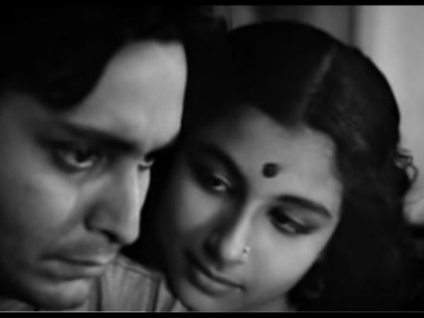 শর্মিলা-সৌমিত্রকে প্রথম ব্রেক