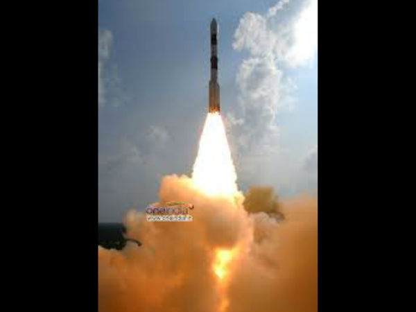 ভিতরে রকেট বহনে সক্ষম