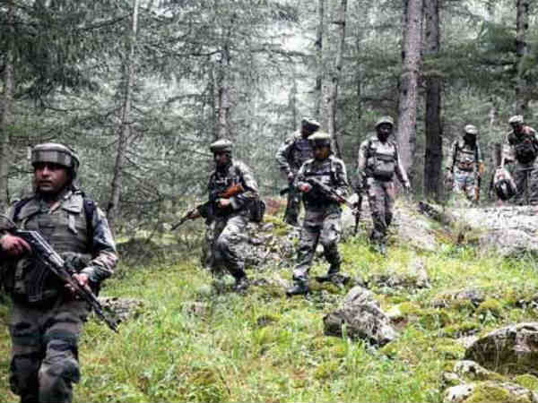 কাশ্মীর: যুদ্ধবিরতি লঙ্ঘন পাকিস্তানের, শহীদ ২ ভারতীয় জওয়ান কাশ্মীর: যুদ্ধবিরতি লঙ্ঘন পাকিস্তানের, শহীদ ২ ভারতীয় জওয়ান