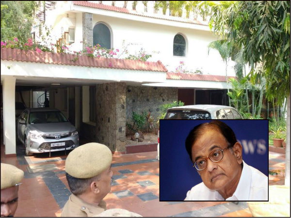 চেন্নাইয়ে চিদাম্বরম ও তাঁর ছেলের বাড়িতে সিবিআই তল্লাশি , ঘটনায় ক্ষুব্ধ চিদাম্বরম চেন্নাইয়ে চিদাম্বরম ও তাঁর ছেলের বাড়িতে সিবিআই তল্লাশি , ঘটনায় ক্ষুব্ধ চিদাম্বরম
