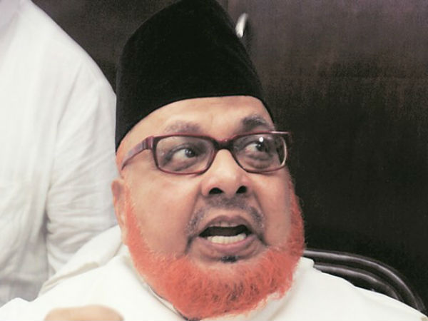 দেশদ্রোহী মন্তব্যের জের, শাহী ইমামের পদ থেকে অপসারিত বরকতি দেশদ্রোহী মন্তব্যের জের, শাহী ইমামের পদ থেকে অপসারিত বরকতি