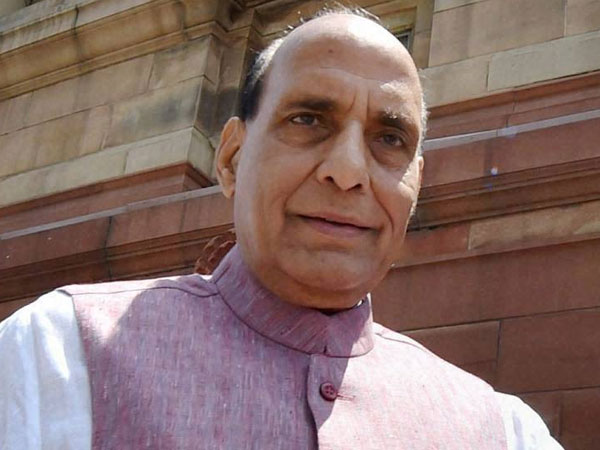 কাশ্মীরের পরিস্থিতি নিয়ে রাজ্যপালের সঙ্গে বৈঠক করবেন রাজনাথ সিং কাশ্মীরের পরিস্থিতি নিয়ে রাজ্যপালের সঙ্গে বৈঠক করবেন রাজনাথ সিং