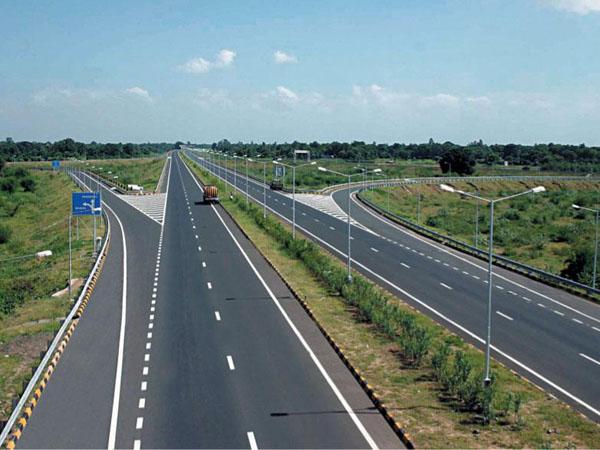 মোদী সরকার এগিয়ে রয়েছে