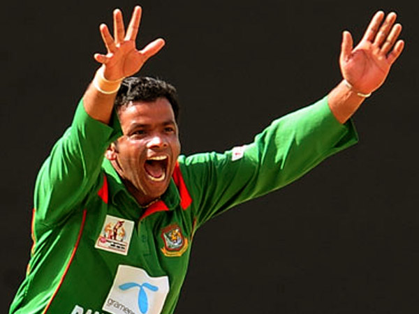 গাড়ি দুর্ঘটনায় চোট পেলেন আব্দুর রজ্জাক, আরোগ্য কামনায় বাংলাদেশি সতীর্থরা গাড়ি দুর্ঘটনায় চোট পেলেন আব্দুর রজ্জাক, আরোগ্য কামনায় বাংলাদেশি সতীর্থরা