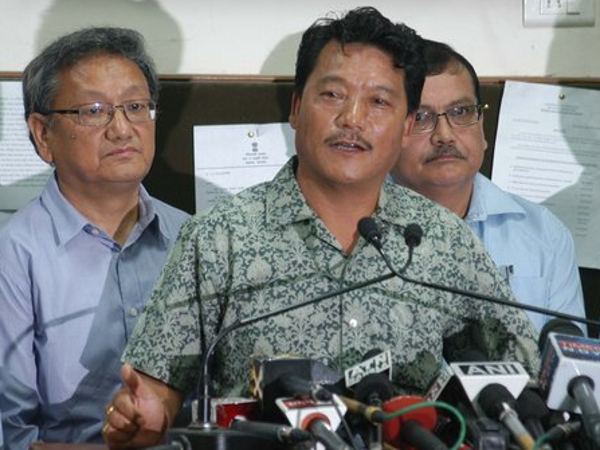 গুরুংকে ফেরাতে আপত্তি মোর্চার