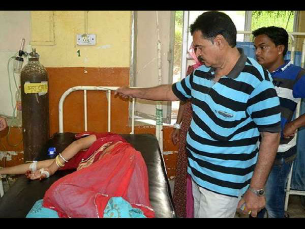 সরকারি হাসপাতালে চিকিৎসার নামে যা হচ্ছে, শুনলে বাকরুদ্ধ হয়ে যাবেন সরকারি হাসপাতালে চিকিৎসার নামে যা হচ্ছে, শুনলে বাকরুদ্ধ হয়ে যাবেন