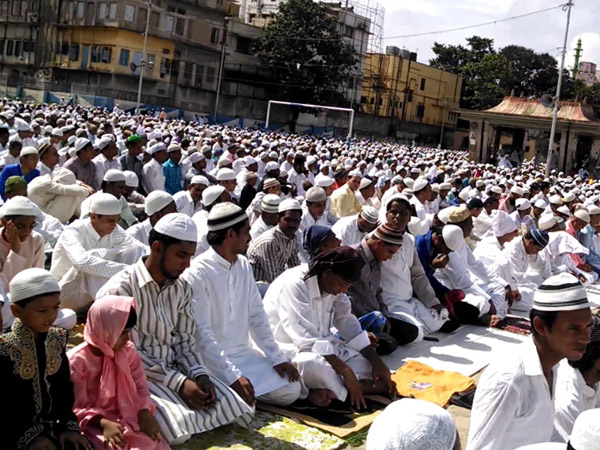 ইদে পাহাড় বনধ শিথিল মোর্চার ইদে পাহাড় বনধ শিথিল মোর্চার