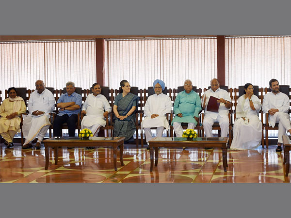 ৩০ তারিখ মধ্যরাতে বদলাচ্ছে দেশ, থাকছে না বিরোধীরা, কেন এই সিদ্ধান্ত ৩০ তারিখ মধ্যরাতে বদলাচ্ছে দেশ, থাকছে না বিরোধীরা, কেন এই সিদ্ধান্ত