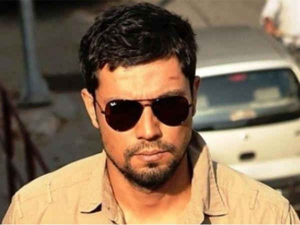অনস্ক্রিনে কোনওদিনও কাউকে চুমু খান না এই নায়িকা, কিন্তু তাঁকেই জোর করে চুমু খেলেন নায়ক অনস্ক্রিনে কোনওদিনও কাউকে চুমু খান না এই নায়িকা, কিন্তু তাঁকেই জোর করে চুমু খেলেন নায়ক