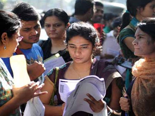 ইউপিএসসি-র ফলপ্রকাশ: প্রথম একশোয় নেই বাঙালি! ইউপিএসসি-র ফলপ্রকাশ: প্রথম একশোয় নেই বাঙালি!