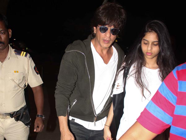 'সুহানা' সফর শুরু: বলিউডে পা রাখতে চলেছেন শাহরুখ কন্যা,ছবির পরিচালক কে জানেন! 'সুহানা' সফর শুরু: বলিউডে পা রাখতে চলেছেন শাহরুখ কন্যা,ছবির পরিচালক কে জানেন!