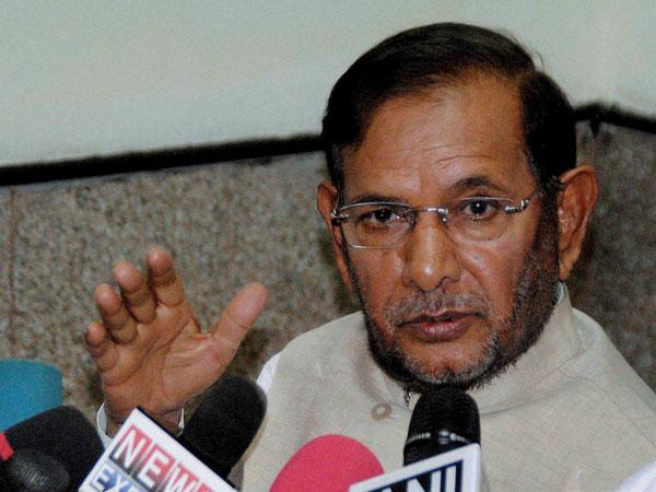 নীতীশের সিদ্ধান্তে নাখুশ শরদ যাদব, তবে কি ভাঙনের পথে জেডিইউ নীতীশের সিদ্ধান্তে নাখুশ শরদ যাদব, তবে কি ভাঙনের পথে জেডিইউ