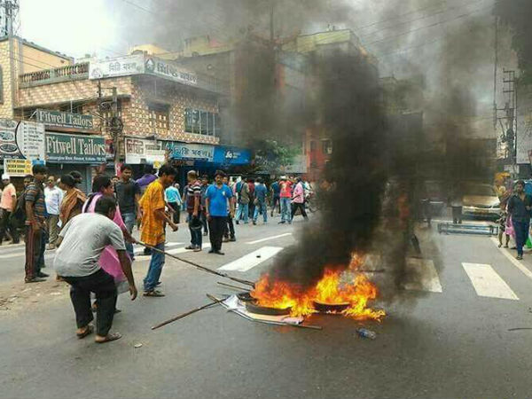 বাদুড়িয়াকাণ্ডে মৃত ১, হিংসার ঘটনায় জনস্বার্থ মামলা দায়ের বিজেপির বাদুড়িয়াকাণ্ডে মৃত ১, হিংসার ঘটনায় জনস্বার্থ মামলা দায়ের বিজেপির